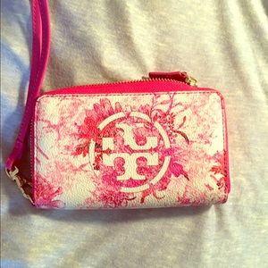 Tory Burch Kerrington Smartphone Wristlet floral