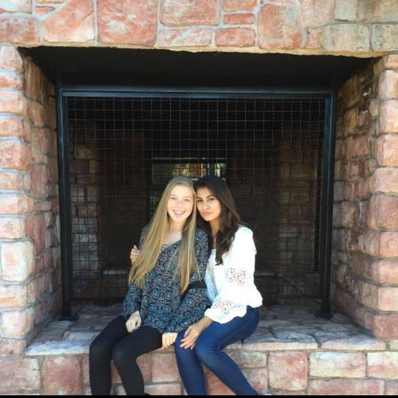 Meet your Posher, Aryana - Picture 1 of 1