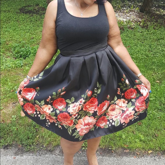 Floral A-Line Flare Skater Skirt - Picture 2 of 7