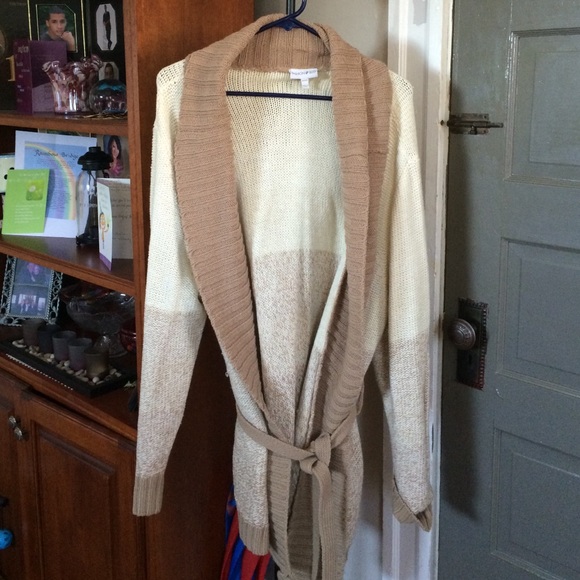 Fashion Bug Sweaters - Super warm belted cardigan🍂🍁🎃FINAL PRICE‼️