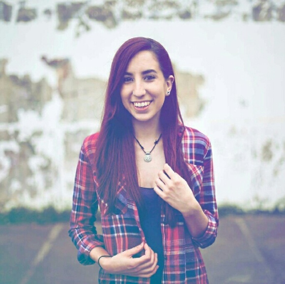 Meet your Posher, Theresa - Picture 2 of 2