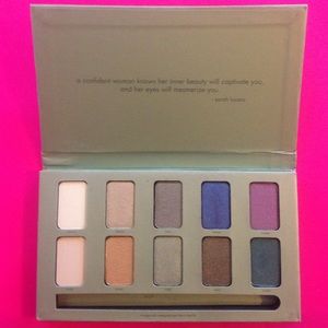 Stila In The Garden Palette