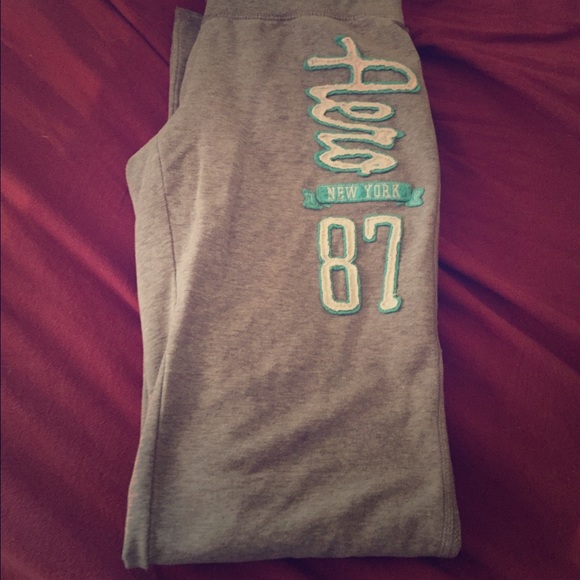 Gray Aeropostale sweatpants