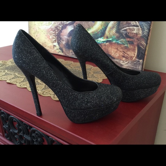 Bakers Shoes - SEXY GLITTER PUMPS💖