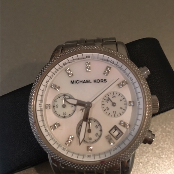 Women's Michael Kors - Picture 1 of 3