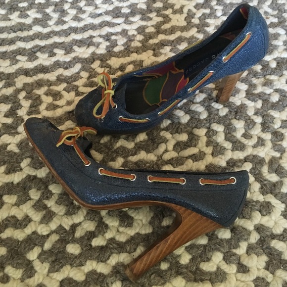 Marc Jacobs Blue Heels