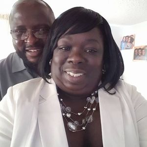 Meet your Posher, Yolanda