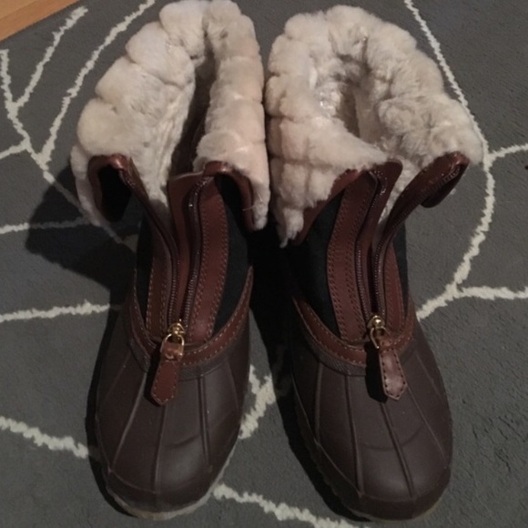 SOLD Tory Burch Abbott Shearling Duck Booties