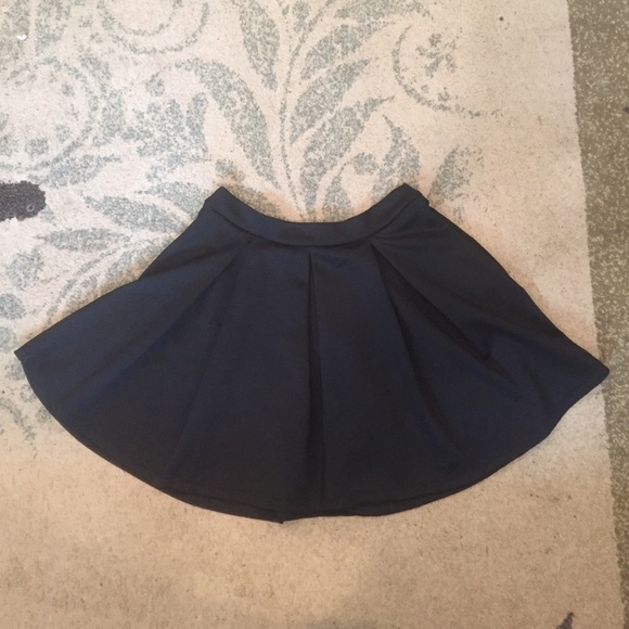 Forever 21 black skater skirt
