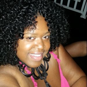 Meet your Posher, Wantrisa