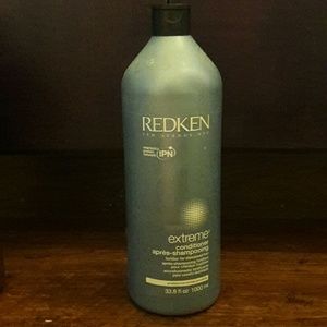 New Redken extreme conditioner 33.8 fl oz