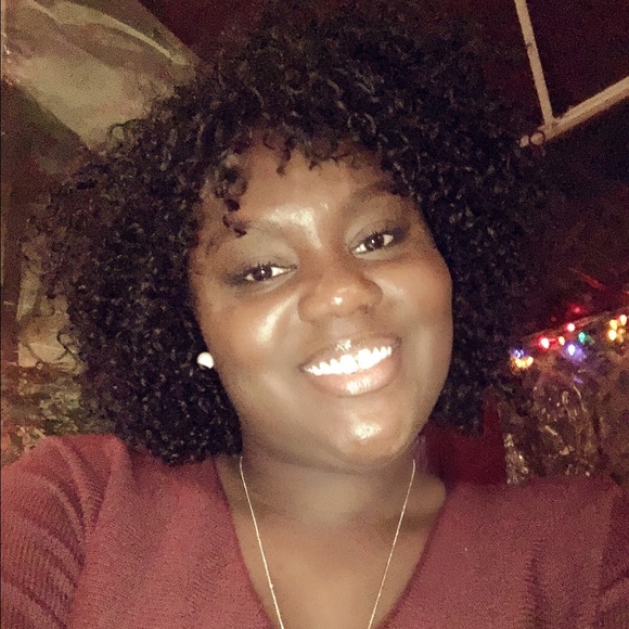 Meet your Posher, Shakira