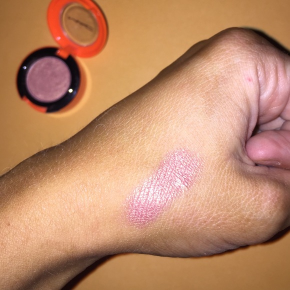 Mac Limited edition RARE eyeshadow. - Picture 4 of 4