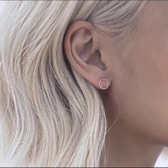 🌙Gold Circle Earring🌙 - Picture 1 of 4