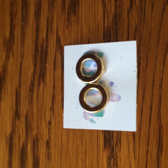 🌙Gold Circle Earring🌙 - Picture 2 of 4