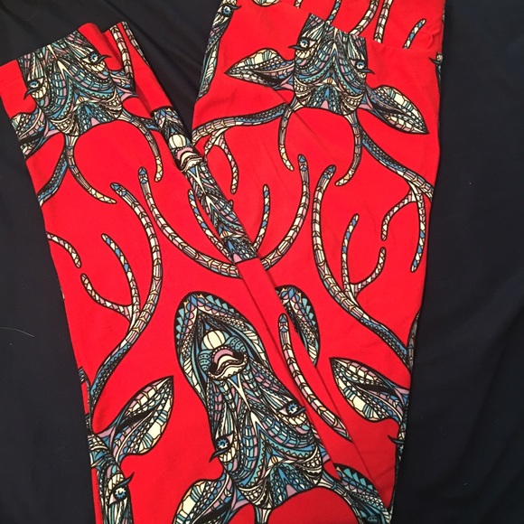 Lularoe Mosaic Deer Leggings--very rare!!! Size TC
