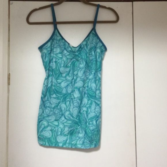 Lululemon tank - Picture 1 of 4