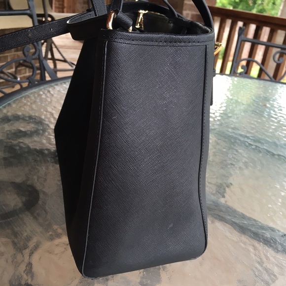 Michael Kors purse - Picture 4 of 4