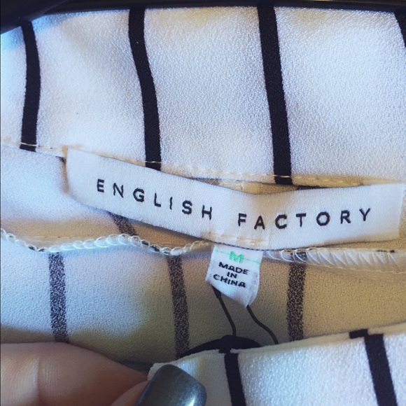 White, Navy stripped Romper, Size: M - Picture 4 of 4