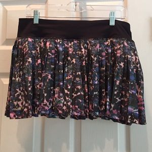 Lululemon Pleat to Street Skirt SIZE 8