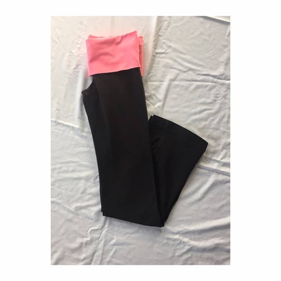 PINK Victoria's Secret Pants - PINK Sequined Yoga Pants
