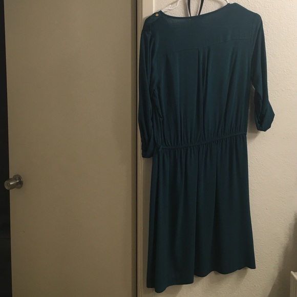 Classy Dress - Picture 3 of 4