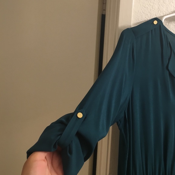 Classy Dress - Picture 4 of 4