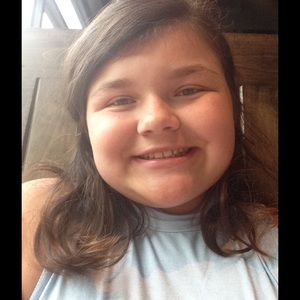 Meet your Posher, Ella