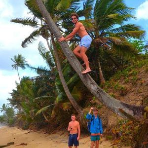 Meet your Posher, Troy