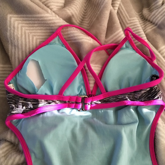 Athleta swimsuit - Picture 4 of 4