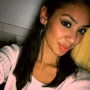 Meet your Posher, Celece