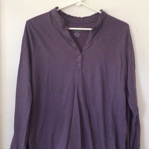 🌻Purple Henley Tee w/ Ruffled Collar & Sleeves🌻