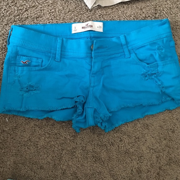 Shorts - Picture 3 of 4