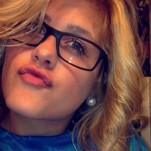 Meet your Posher, Sydney