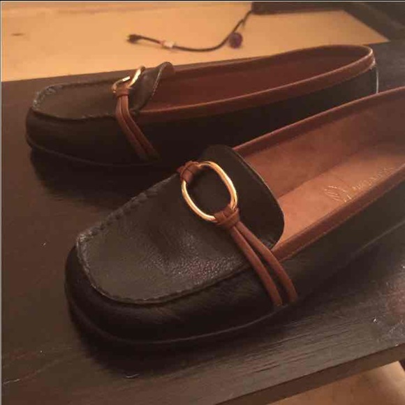 Aerosoles stitch n turn black flats