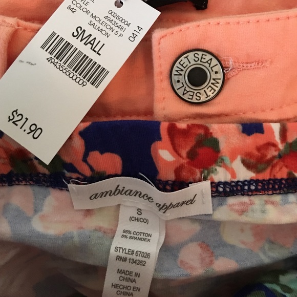 NWT Wet Seal peach shorts floral strapless top S - Picture 4 of 4