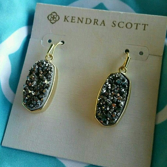Kendra Scott Danny Earrings Brand New! SOLD! - Picture 3 of 4