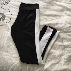 Workout leggings (Nike)