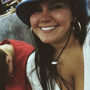 Meet your Posher, Ashton