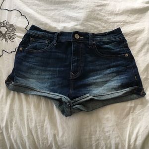 Denim high-waisted shorts
