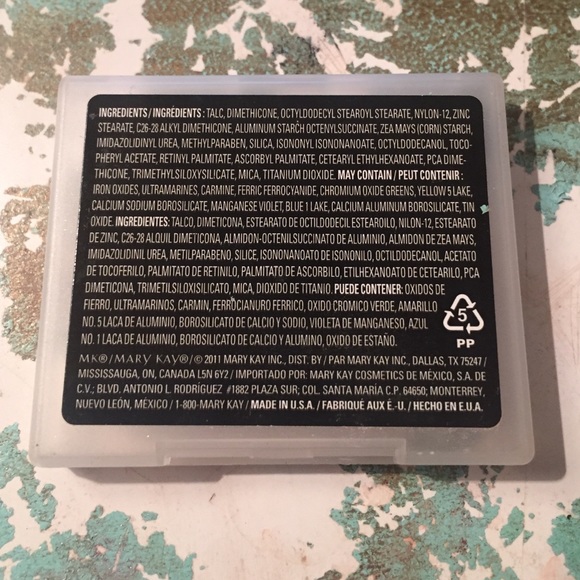 Individual Mary Kay eyeshadow - Picture 3 of 3