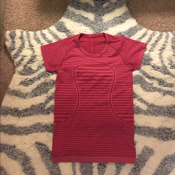 Lululemon swiftly tech crews-- RESERVED!!!