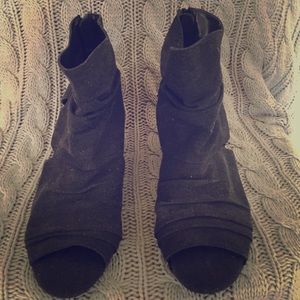 American Eagle peep toe boots size 12