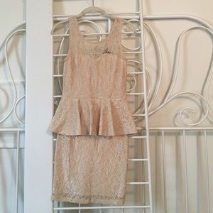Gorgeous Beige lace peplum dress worn once size S