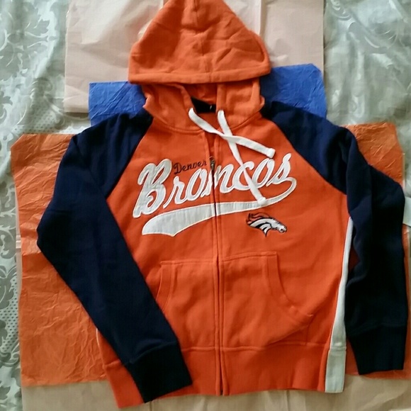 *NFL*2016 Super Bowl Winners Hoodie* - Picture 2 of 4