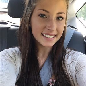 Meet your Posher, Alli