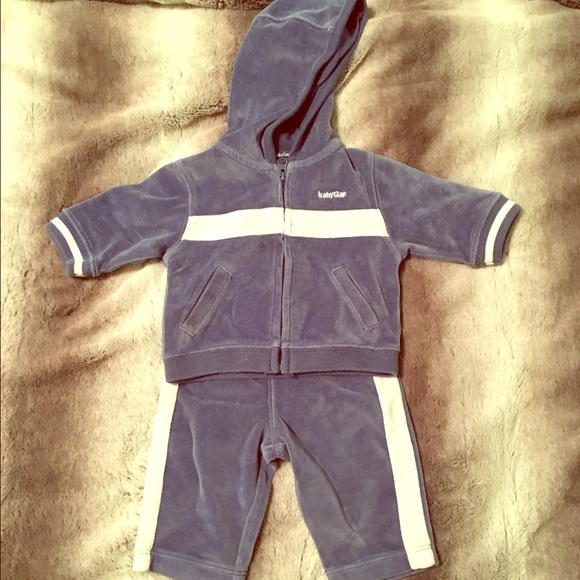 🎉Sale🎉 Baby Gap Track Suit - Picture 1 of 4