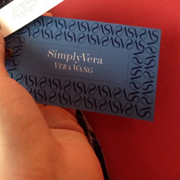 Simply Vera Wang Valour Long sleeve - Picture 3 of 4