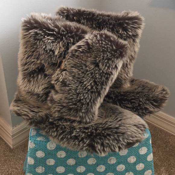 Fuzzy slippers