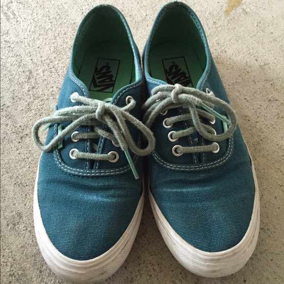 Vans - Picture 2 of 3